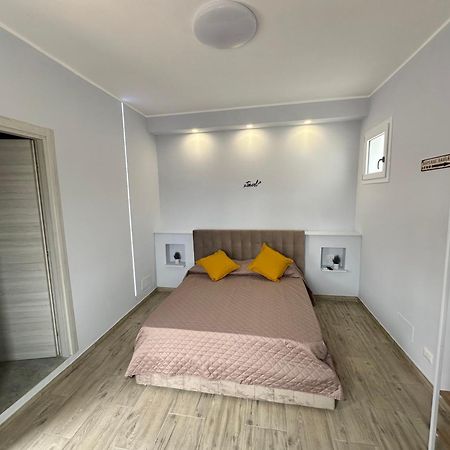 Fcoairporthouse Apartment Фиумичино Екстериор снимка
