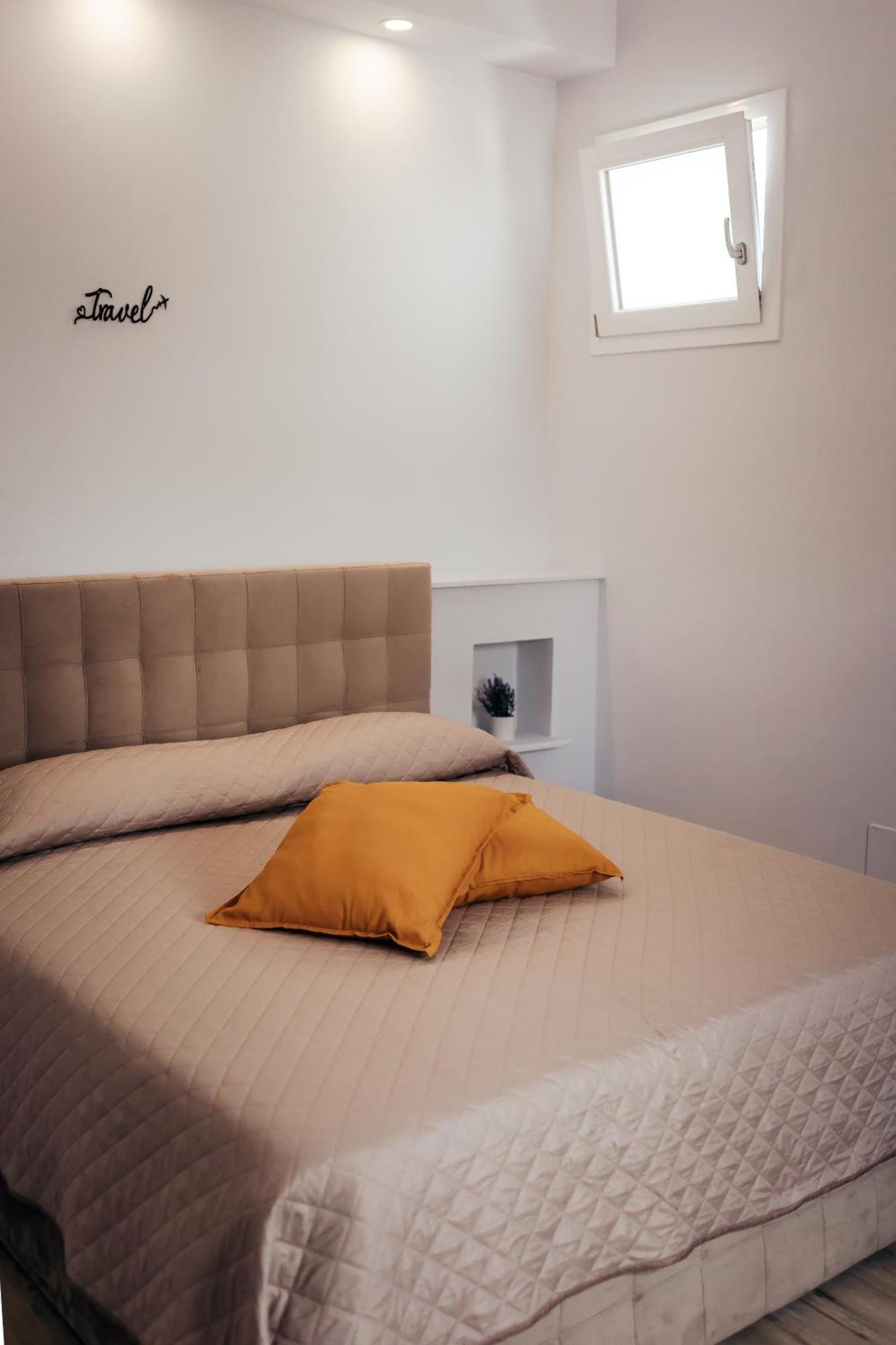 Fcoairporthouse Apartment Фиумичино Екстериор снимка
